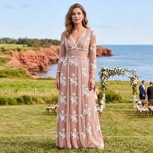 Romantic Blush Maxi Dress with White Floral Appliqué